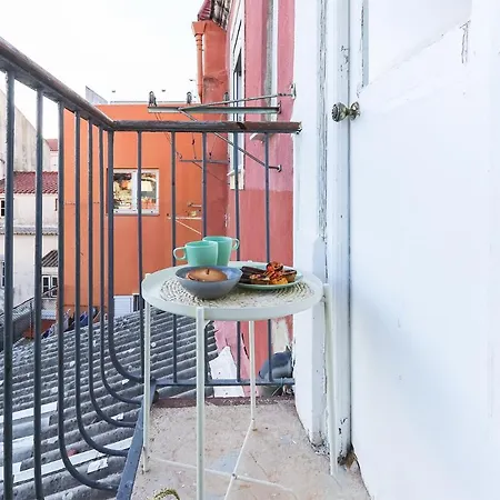 Parlamient River View By Homing Apartment *